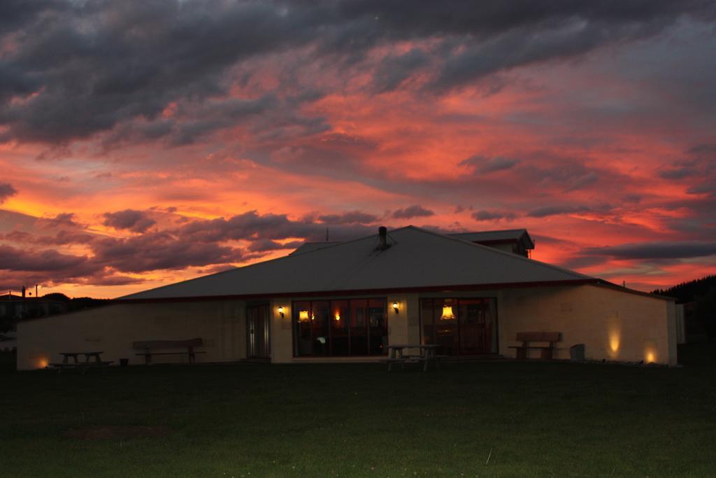 Old Bones Lodge Oamaru Phòng bức ảnh