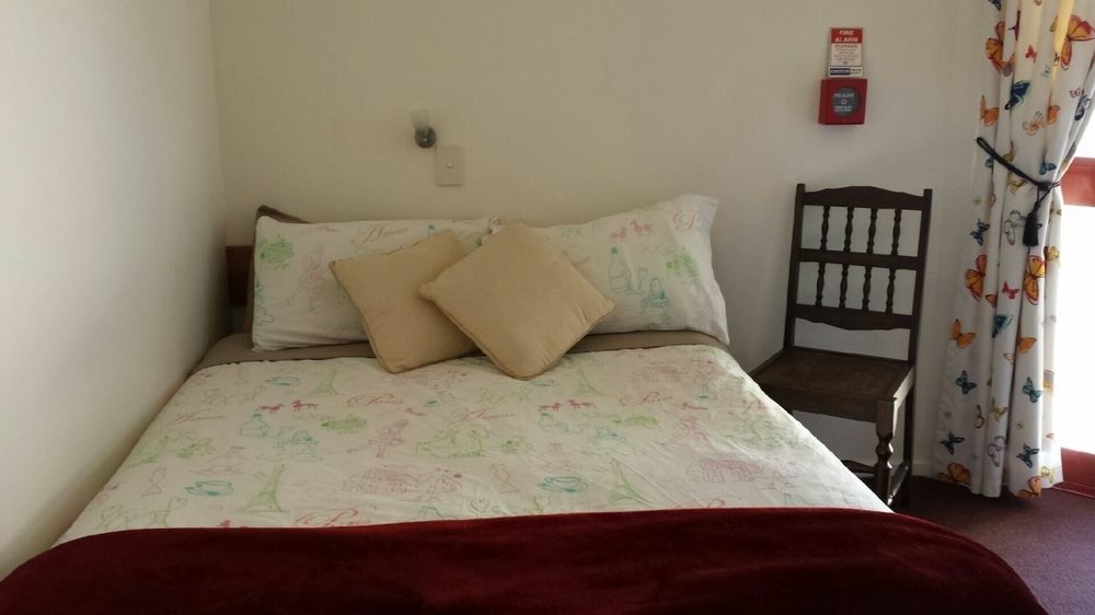 Old Bones Lodge Oamaru Ngoại thất bức ảnh